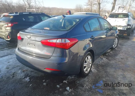 2016 Kia Forte Lx z USA, uszkodzony, nr VIN KNAFK4A66G5571131